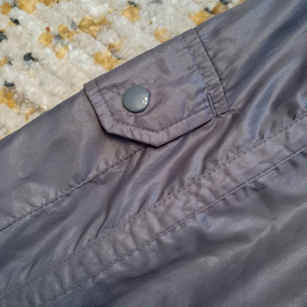 Bass Pro Shops vintage retro gray lightweight jacket. Nylon zip - Picture 5 of 7
